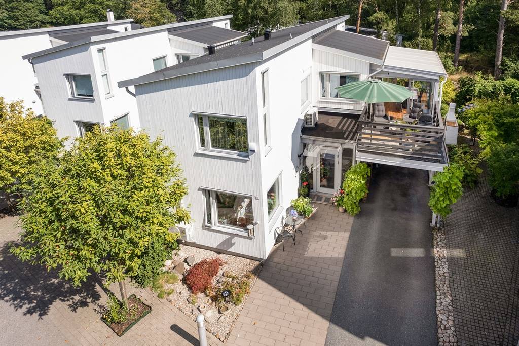 projekt Asfaltering av garageuppfart Edsbro Norrtalje
